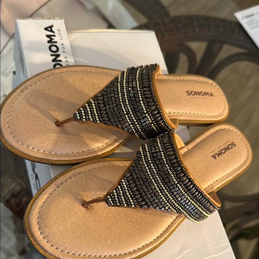 Sonoma Black and Tan Thong Sandals with Sparkly Embellishments
